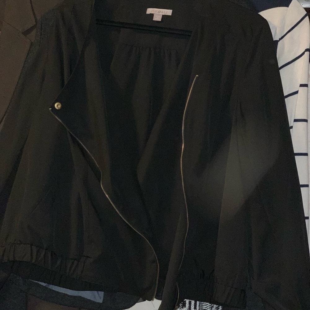 Jacket: lightweight